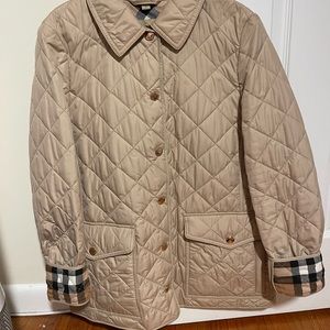 EUC Burberry quilted jacket